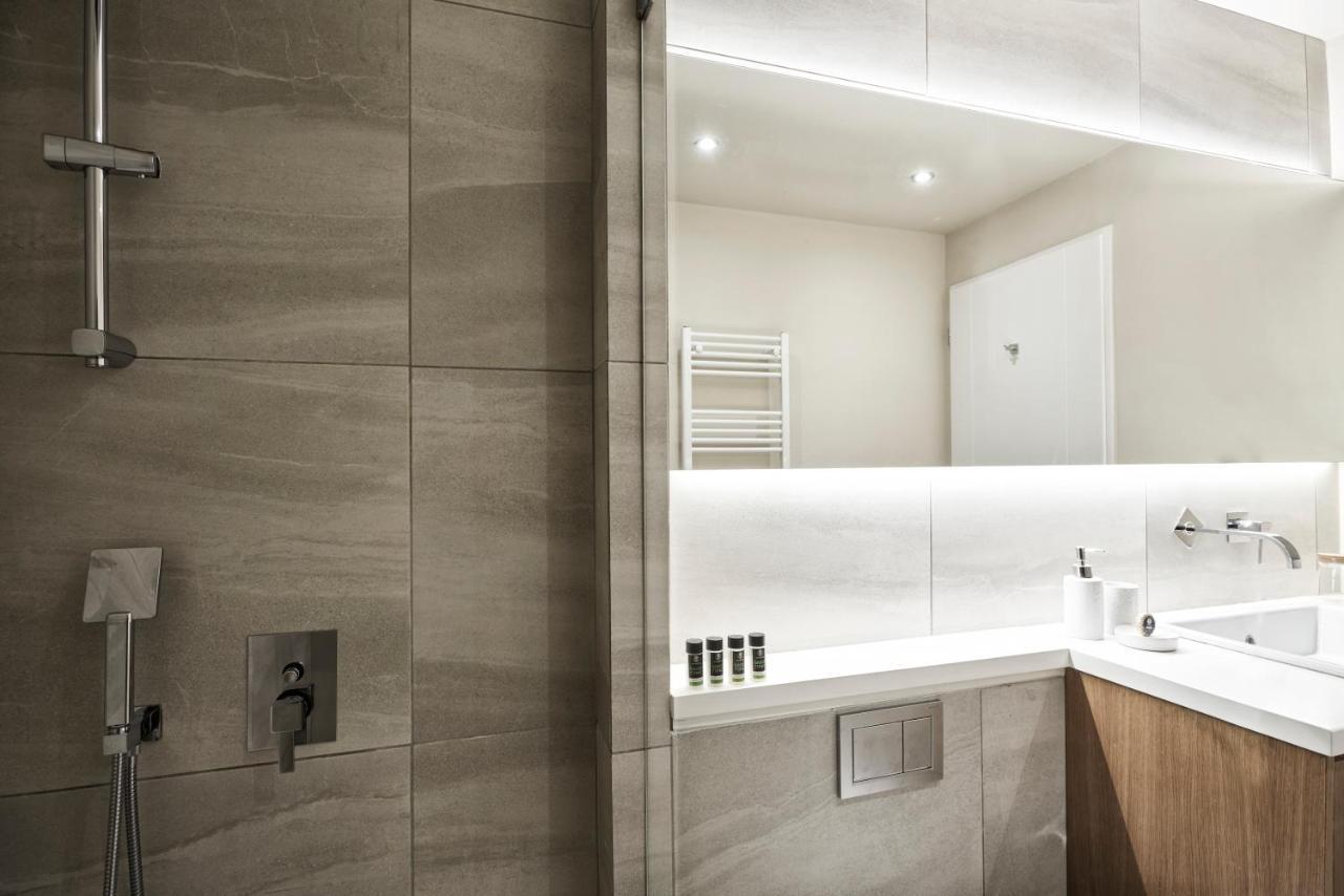Charitos Iχ, Chic N Modern 2Bd Apt Atenas Exterior foto